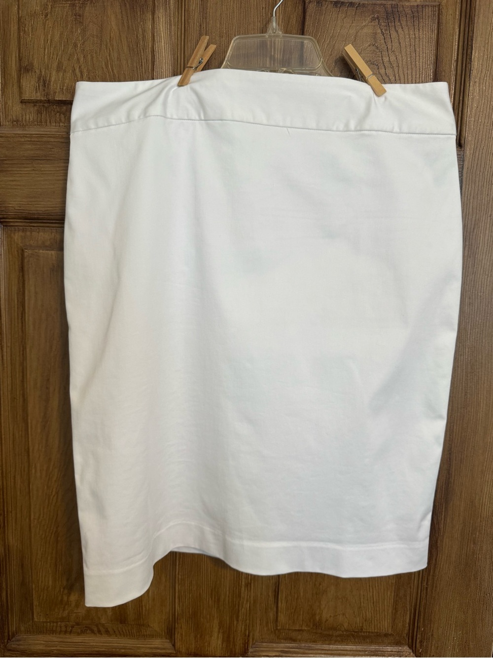 Liz Claiborne White Pencil Skirt